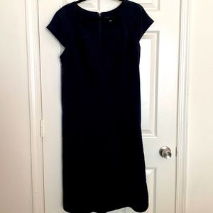 Short sleeves dress